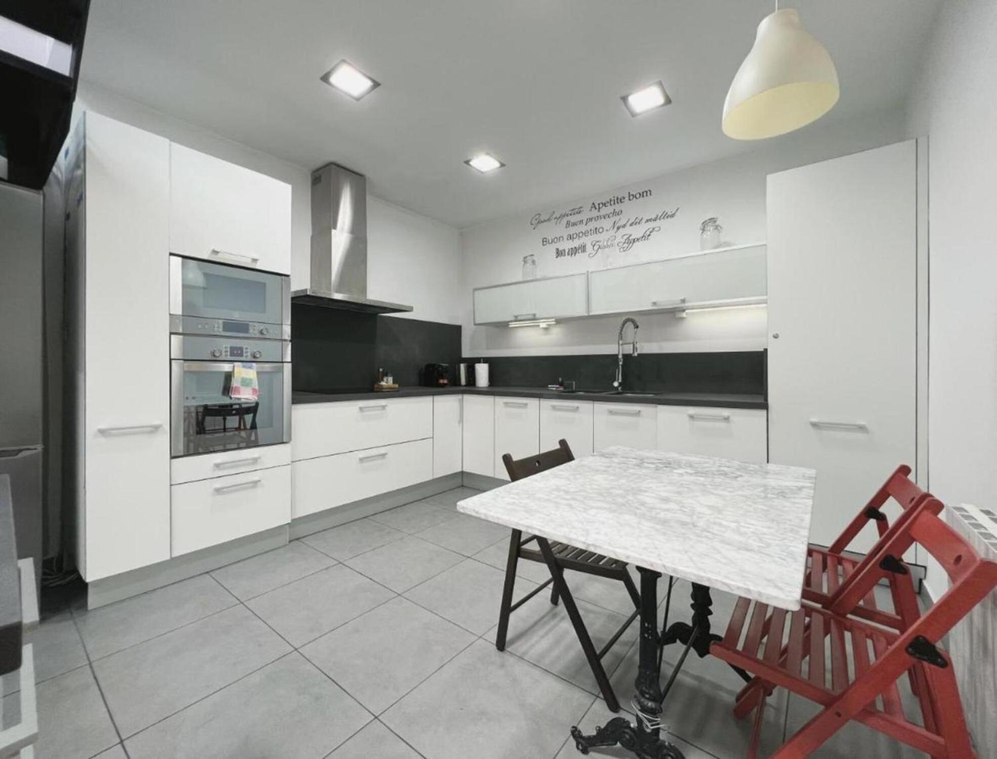 Appartement Penthouse With Amazing Terrace, 9p 3bd Barcelone